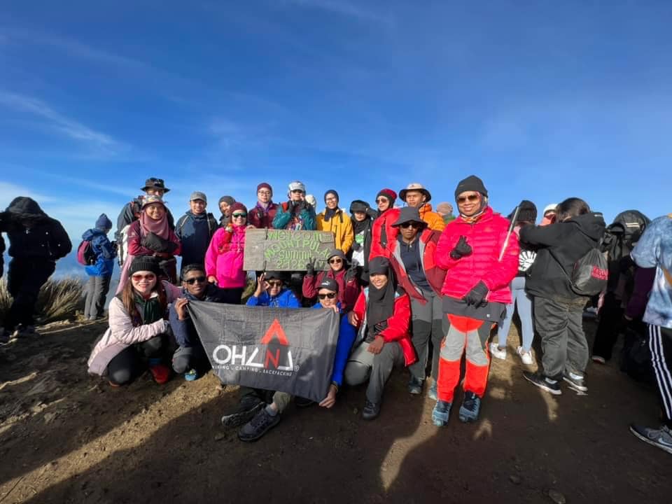 HIKING MT PULAG (INCLUDE FLIGHT)